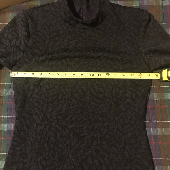 🌟NWOT!!! 🌟 Hutch Textured Midi Bell Sleeve Dress - Picture 6 of 8